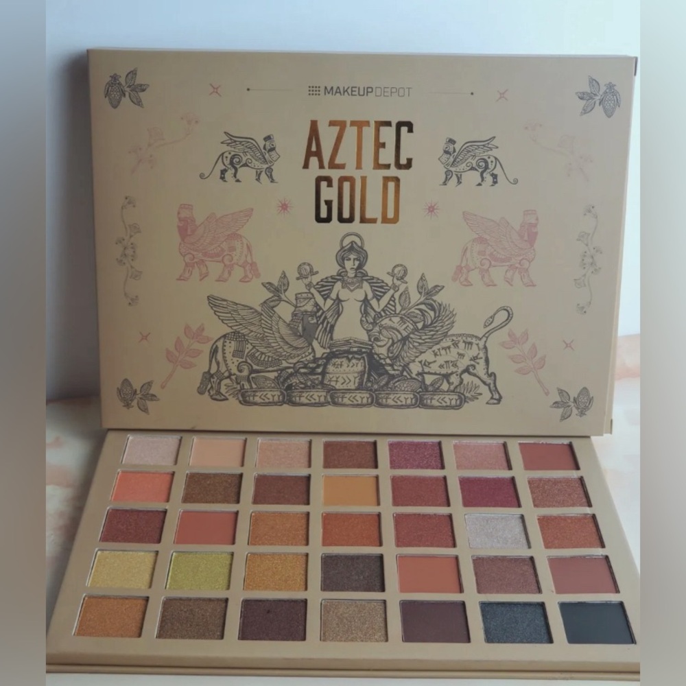 Makeup Depot Aztec Gold 35 Eyeshadow Palette